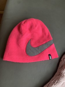 nike running beanie hat
