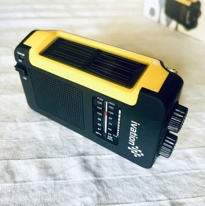 Solar Emergency Hand Crank Yellow AM/FM Radio Outdoor NEW w/ usb charging cable - Picture 1 of 10