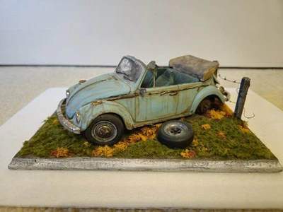 VW ESCARABAJO CONVERTIBLE 1:24 REAL / VERDADERO SET DE PELÍCULA DIORAMA EXCEPCIONAL DETALLE ENVEJECIDO Foto 1 de 4