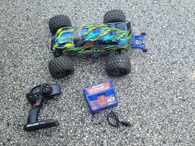 TRAXXAS RUSTLER 2WDSUPER NICE LIGHTLY USED CLEAN NOT ABUSED DONT MISS OUT!!!! - Image 1 of 4