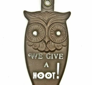 Wells 24 Hour Answering Service Owl We Give A Hoot Fontana California Keychain - Picture 1 of 3