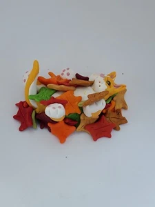 CAT Fall Minature Figurine Yellow & White Tabby CAT Playing in Leaves HANDMADE - Picture 1 of 4