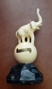 Kunststoff Elefant auf Kugel Old Orchard Me Souvenir Made in Japan Vintage - Bild 1 von 7