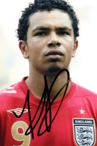 ENGLAND, MAN UNITED & SUNDERLAND: KIERAN RICHARDSON SIGNED 6x4 ACTION PHOTO+COA - Picture 1 of 1