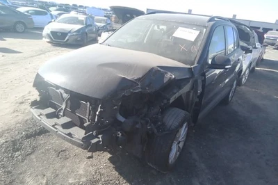 2018 Volkswagen Tiguan Transmission OEM 102K Miles - LKQ397252688 - Image 1 of 4