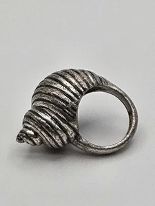 Vintage LUCKY Marke Silber Ton Muschel Grob Ring Größe 7 - Bild 1 von 14