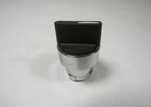 Telemecanique ZB2-BD3 Selector Switch Operator Only 3-Position USED - Picture 1 of 3