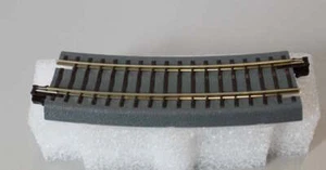 Tillig 83718 Bettungsgleis gebogen R353/15° - Neu - Spur TT - Picture 1 of 1