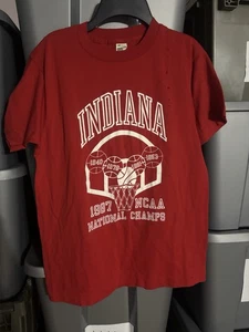 T-shirt vintage anni 80 Indiana Hoosiers 1987 NCAA Basketball Champions uomo M - Foto 1 di 5