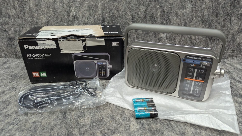 Portable AM / FM Radio Battery Operated Analog Radio AC Powered Silver RF-240 - Image 1 of 4