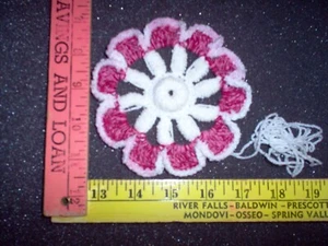 Hand crafted/crochet applique large rose and white flower - Picture 1 of 2