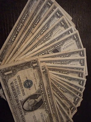 Lot of 25 Silver Certificate Dollar $1 Notes Great for Flea Markets! - Image 1 of 4