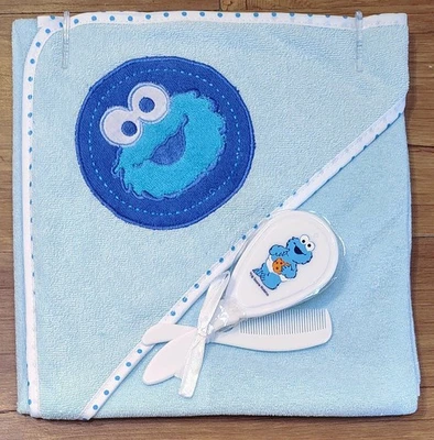 NOVA TOALHA COM CAPUZ RUA GERGELIM COM PINCEL E PENTE, Cookie Monster Blue - Imagem 1 de 4