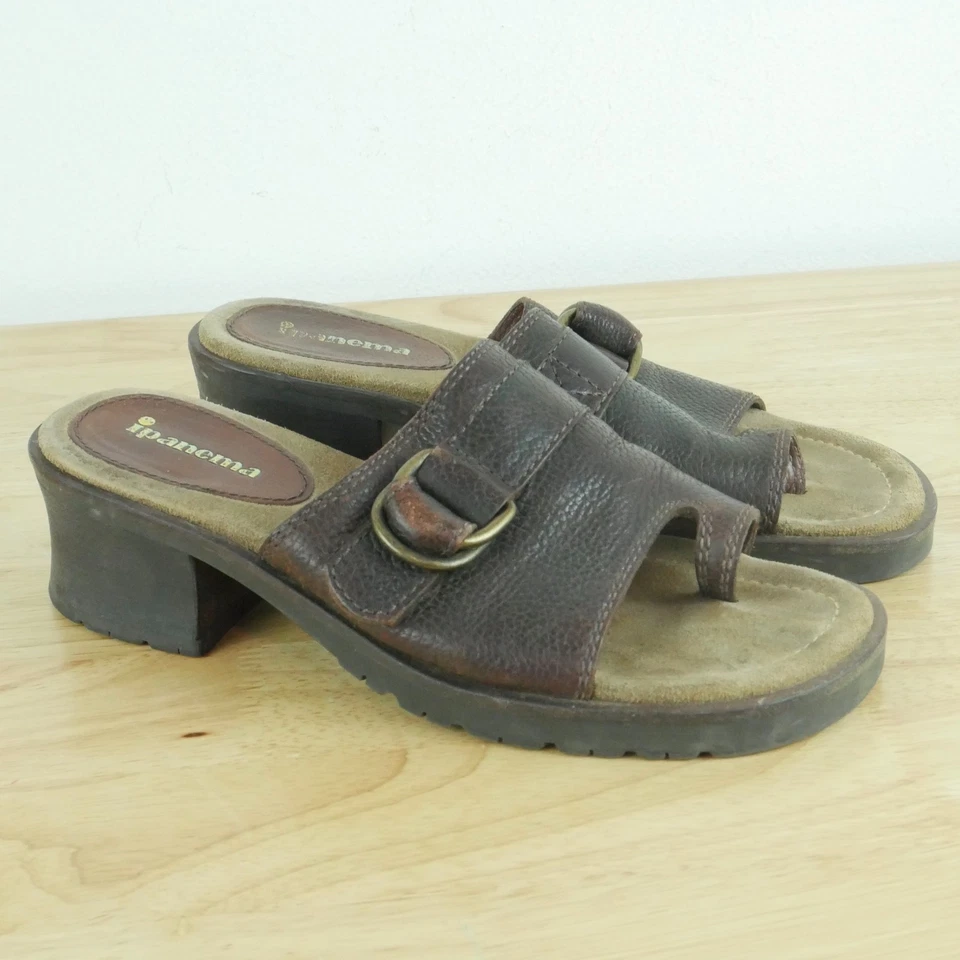 Vintage 7 1/2 Sandals Chunky Heel Slides Toe Loop Buckle Brown Leather Y2K Boho - Image 1 of 4