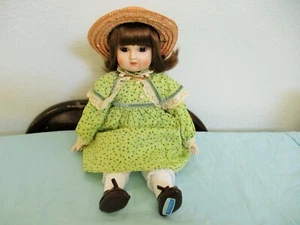 GORHAM MUSICAL DOLL "ELENA"/PLAYS "EVERYBODY LOVES SOMEBODY"/NEW IN BOX WITH KEY - Picture 1 of 10