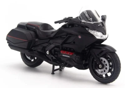 Honda Gold Wing WELLY  1:18  Diecast Motorcycle with Plastic Parts Replica - Image 1 of 4