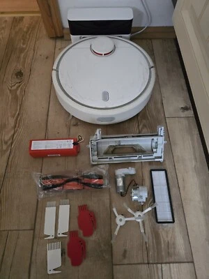 ** Saugroboter Xiaomi Mijia Mi Robot Vacuum Cleaner SDJQR02RR Erste Generation** - Bild 1 von 4
