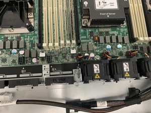 HP ProLiant DL160 G10 Server 1x Silver 4110=8 Cores | S100i | 32gb of RAM - Picture 1 of 9