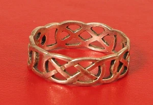 CLASSY CELTIC STYLE BAND STERLING SILVER 925 RING SZ 11 - Picture 1 of 1