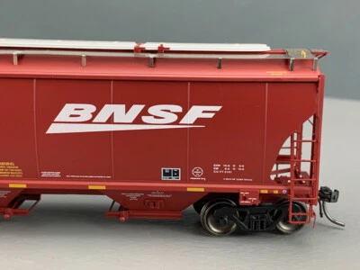 HO InterMountain 472107-05 Trinity 5161 3-Bay Hopper BNSF New Image #480655 - Image 1 of 4