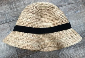 J. CREW CROCHET RAFFIA STRAW FEDORA, BLACK RIBBON BAND, LIGHT & PACKABLE, S-M - Picture 1 of 9