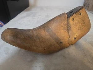 Stampo per scarpe calzolaio in legno  - Foto 1 di 7