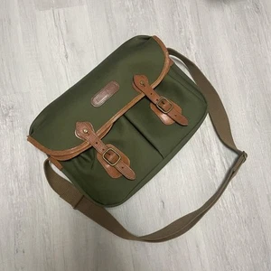 Billingham Canvas Shoulder Camera Bag Green 120cmx9cmx28cmx34cm Good Condition - Picture 1 of 7