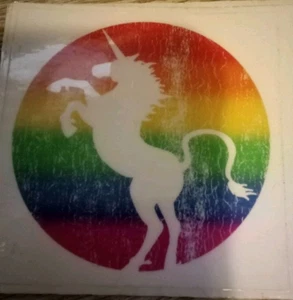 Einhorn mit Regenbogen farbiger Hintergrund Aufkleber - quadratisch  - Bild 1 von 1