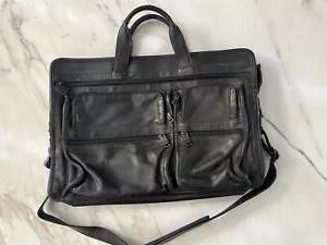 Tumi Black Leather Expandable Organizer Laptop Briefcase Bag Shoulder Strap - Picture 1 of 6