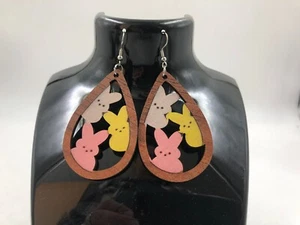 Wood Easter Peeps Dangling Earrings DD01B10001 - Picture 1 of 4