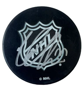 Victor Hedman Tampa Bay Lightning Conn Smythe Signed Autographed NHL Logo Puck - Picture 1 of 2