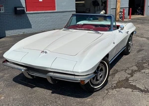 1965 CHEVROLET CORVETTE CONVERTIBLE - Picture 1 of 12