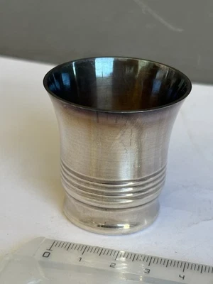 Timbale Gobelet ancien Argent Massif Ou Métal Argenté ? Poinçon Verre Liqueurs ? - Photo 1/4
