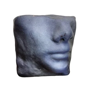 Arte de pared de arcilla con escultura facial 3D Sean Corner 2008 firmado azul gris 3,5" abstracto - Imagen 1 de 14