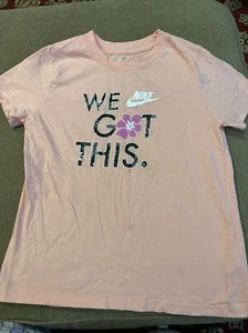 Nike Shirt Girls Medium Center Logo Short Sleeve The Nike Tee Running Gym (AH) - Picture 1 of 6
