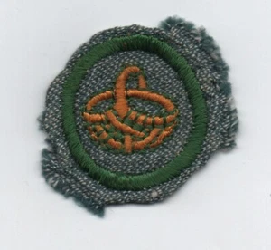 Basketry, Intermediate GS Proficiency Badge, crimped edge (1938-52) - Picture 1 of 1