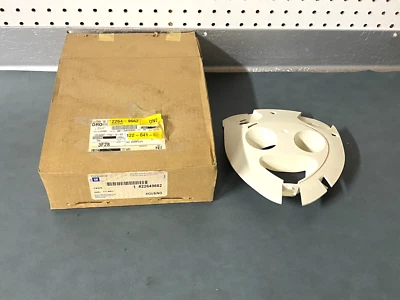 Carcasa de lámpara de lectura GM OEM NOS 22649662 1995-2005 Chevrolet Cavalier Foto 1 de 4