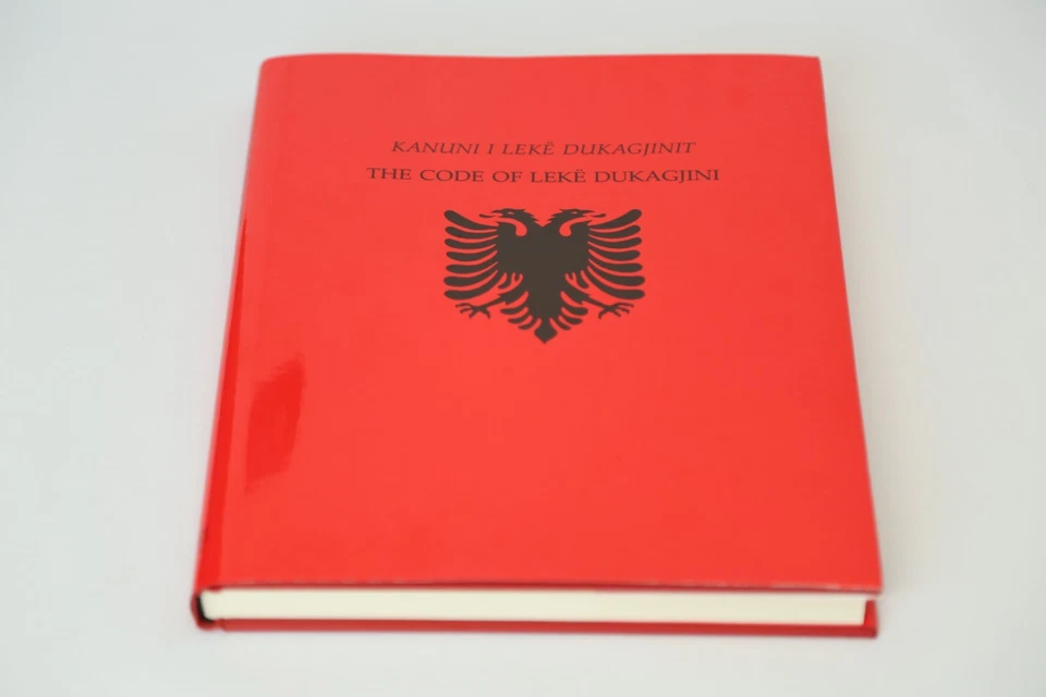 Kanuni i Lekë Dukagjinit, The Code of Lekë Dukagjini. Albanian-English Language. - Image 1 of 4
