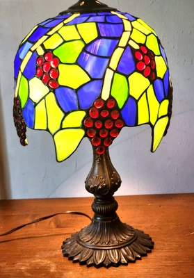 Stained Glass Tiffany Style Table Lamp. Cast iron Base Multicolor Grape 8" - Image 1 of 4