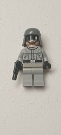Lego Star Wars Minifigure Imperial AT-ST Driver 9679!