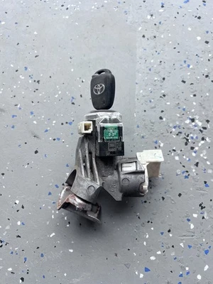 Módulo inmovilizador de encendido Toyota Tundra 2015-2023 89782-0E010 Foto 1 de 4