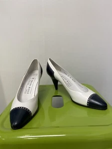 Vintage 1960s Bruno Magli Leather Heels Made in Italy Navy Blue White - Picture 1 of 19