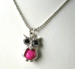 Owl Pendant on 40cm chain - Ideal Christmas Gift - Picture 1 of 3