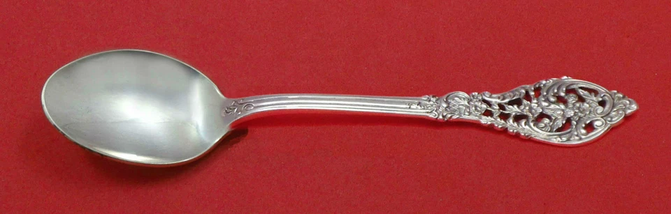 Cuchara de alimentación infantil de plata esterlina personalizada de encaje florentino de Reed and Barton Foto 1 de 1