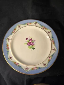 Porcelain plate 8 1/2inch floral blue pattern set of 5 - Picture 1 of 7