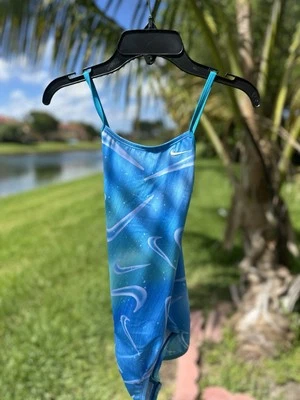 Size Medium NIke Swim Spiderback Girls Swimsuit Swoosh Logo 137-146 cm NESSD763 - Image 1 of 4