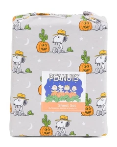 FULL SHEET 4pc SET - Peanuts Halloween Desert Grey Snoopy Woodstock Cowboy - Picture 1 of 3