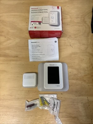 HONEYWELL HOME T10 Pro Smart Thermostat with RedLINK Room Sensor - THX321WFS2001 - Image 1 of 4