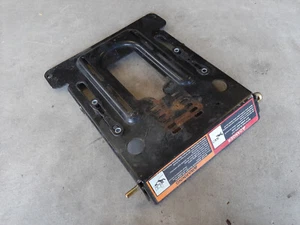 OEM John Deere z225 SEAT SUPPORT AM137935 - Picture 1 of 5