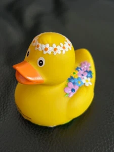 ### LUFTHANSA FIRST CLASS - ENTE - GUMMIENTE - BADEENTE - HON - RARITÄT !!! ### - Bild 1 von 3